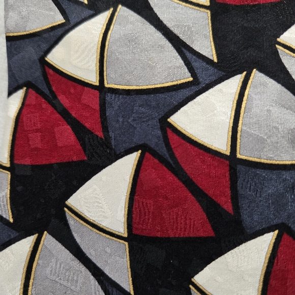 FACETS Vtg Men's Tie Navy Blue Red BLACK Gold White 3.5‎ X 58 - Picture 7 of 8